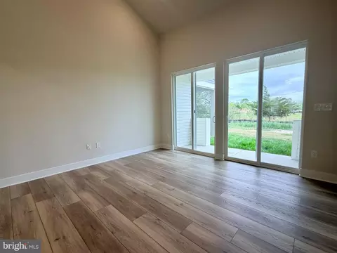 Living - 2141 Winterberry Ln, Cambridge, MD 21613 photo 2 of 2
