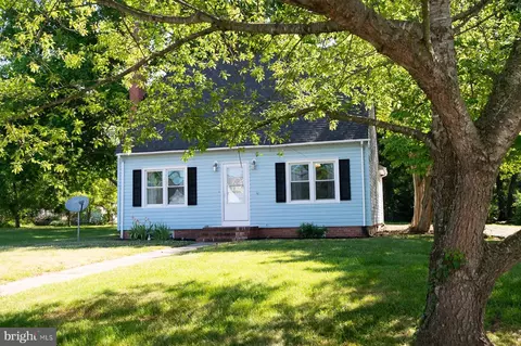 Exterior - 305 N Main St, Hurlock, MD 21643 photo 2 of 7