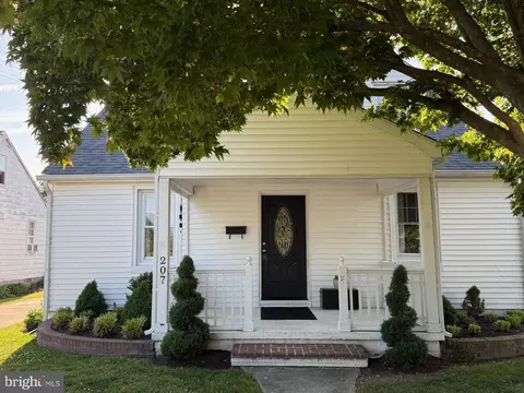 207 Crusader Rd, Cambridge, MD 21613