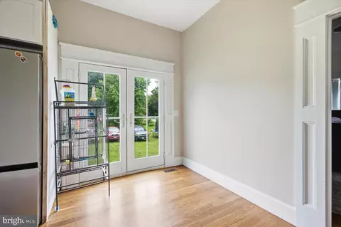 Entry Way - 307 S Main St, Hurlock, MD 21643 photo 6 of 12