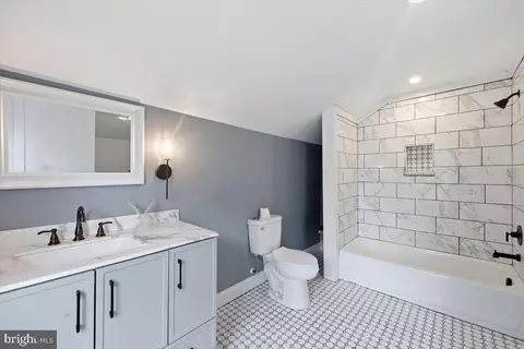 Bath - 307 S Main St, Hurlock, MD 21643 photo 3 of 3