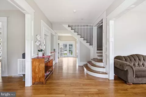 Entry Way - 307 S Main St, Hurlock, MD 21643 photo 1 of 12