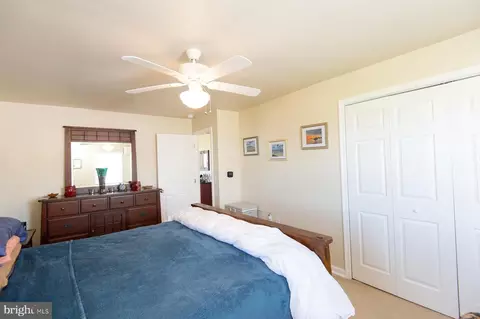 Bedroom - 5558 Bowen Rd, Cambridge, MD 21613 photo 4 of 6