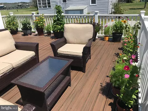 Exterior - 5558 Bowen Rd, Cambridge, MD 21613 photo 4 of 5