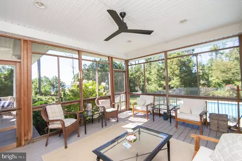 Exterior - 5332 Ragged Point Rd, Cambridge, MD 21613 photo 4 of 11
