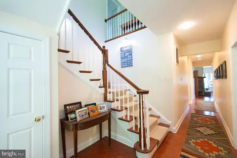 Entry Way - 5332 Ragged Point Rd, Cambridge, MD 21613 photo 1 of 5