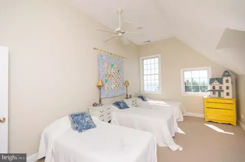 Bedroom - 5332 Ragged Point Rd, Cambridge, MD 21613 photo 8 of 13