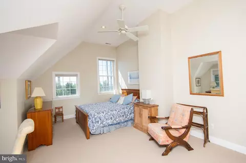 Bedroom - 5332 Ragged Point Rd, Cambridge, MD 21613 photo 9 of 13
