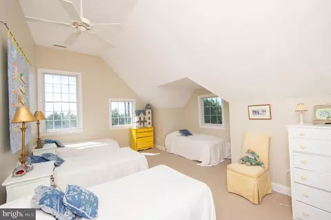 Bedroom - 5332 Ragged Point Rd, Cambridge, MD 21613 photo 6 of 13