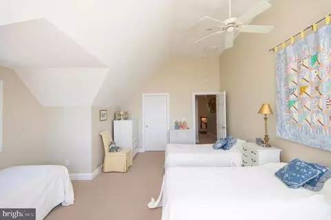 Bedroom - 5332 Ragged Point Rd, Cambridge, MD 21613 photo 7 of 13
