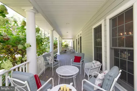 Exterior - 5332 Ragged Point Rd, Cambridge, MD 21613 photo 7 of 11