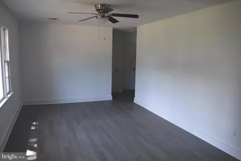 Living - 111 Richardson Dr, Cambridge, MD 21613 photo 3 of 3
