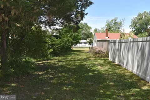 Exterior - 111 Richardson Dr, Cambridge, MD 21613 photo 3 of 3