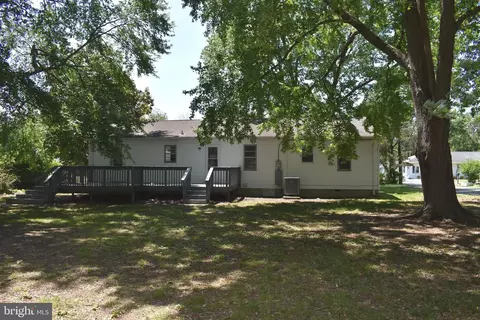 Exterior - 111 Richardson Dr, Cambridge, MD 21613 photo 1 of 3