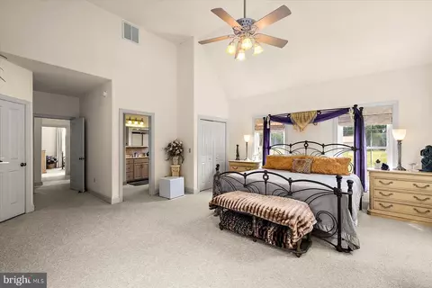 Bedroom - 5113 River Rd, Hurlock, MD 21643 photo 3 of 8
