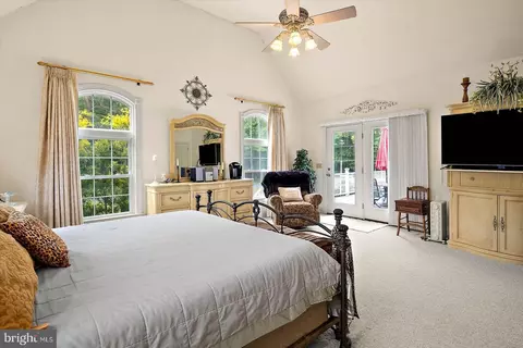 Bedroom - 5113 River Rd, Hurlock, MD 21643 photo 2 of 8