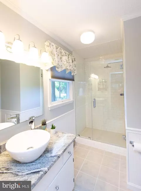 Bath - 5188 Aireys Rd, Cambridge, MD 21613 photo 1 of 2