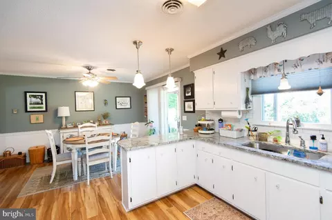 Kitchen - 5188 Aireys Rd, Cambridge, MD 21613 photo 3 of 3