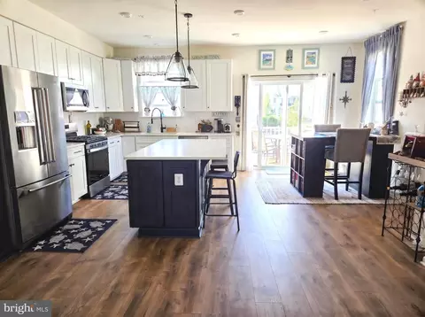 Kitchen - 301 Shipyard Dr #59, Cambridge, MD 21613 photo 3 of 3