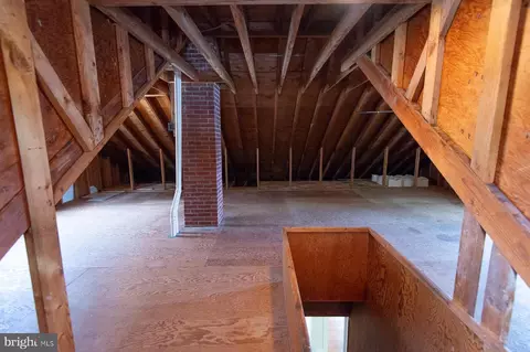 Entry Way - 406 Shepherd Ave, Cambridge, MD 21613 photo 1 of 2