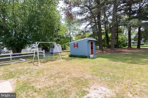 Exterior - 406 Shepherd Ave, Cambridge, MD 21613 photo 4 of 7