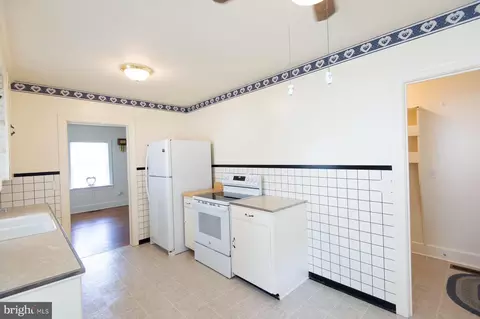 Kitchen - 406 Shepherd Ave, Cambridge, MD 21613 photo 4 of 4