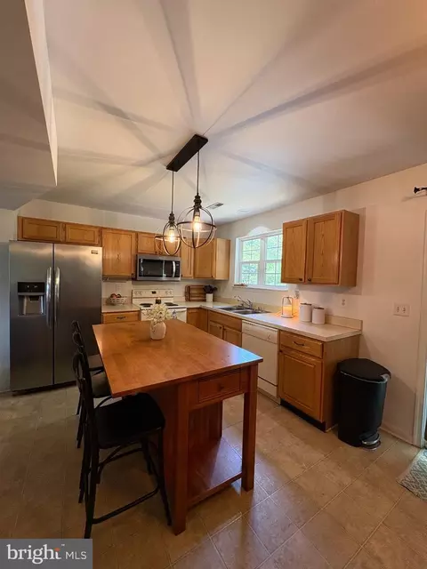 Kitchen - 6604 Ridge Rd, Hurlock, MD 21643 photo 1 of 2