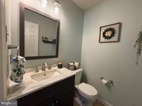 Bath - 6604 Ridge Rd, Hurlock, MD 21643 photo 1 of 2