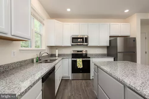 Kitchen - 178 Regulator Dr N, Cambridge, MD 21613 photo 2 of 3