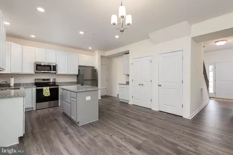 Entry Way - 178 Regulator Dr N, Cambridge, MD 21613 photo 4 of 10
