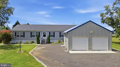 1230 Horse Point Rd, Fishing Creek, MD 21634