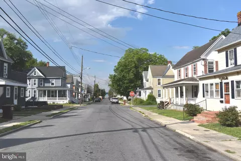 View/Area - 207 Willis St, Cambridge, MD 21613 photo 1 of 1