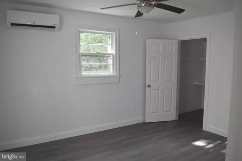Bedroom - 207 Willis St, Cambridge, MD 21613 photo 1 of 2