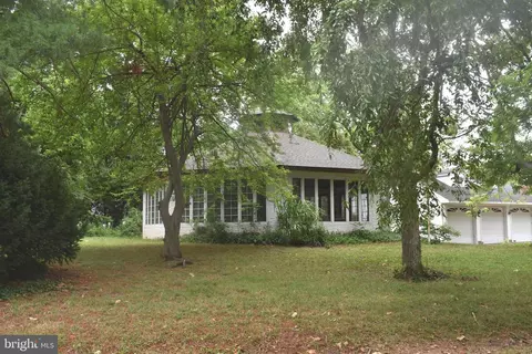 2 Bellevue Ave, Cambridge, MD 21613 photo 3