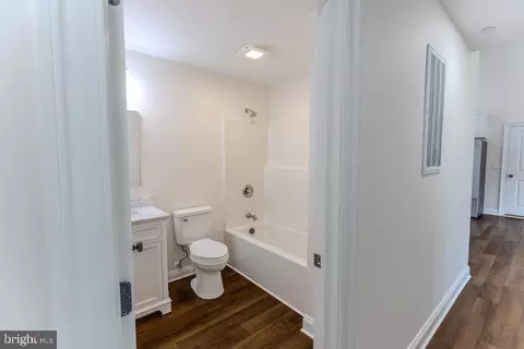 Entry Way - 121 Willow Dr, Hurlock, MD 21643 photo 6 of 12