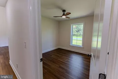 Bedroom - 121 Willow Dr, Hurlock, MD 21643 photo 1 of 5