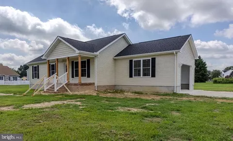 Exterior - 121 Willow Dr, Hurlock, MD 21643 photo 2 of 3