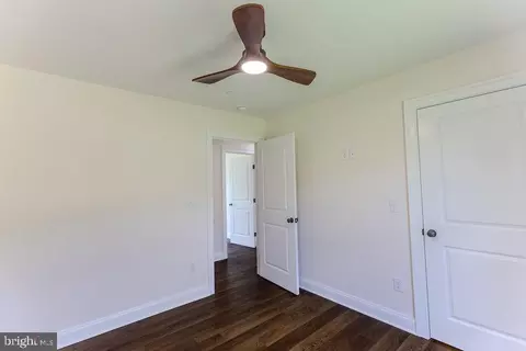 Entry Way - 121 Willow Dr, Hurlock, MD 21643 photo 8 of 12