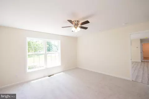 Living - 6706 Jayar Way, Hurlock, MD 21643 photo 3 of 3