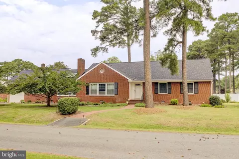 9 Algonquin Rd, Cambridge, MD 21613