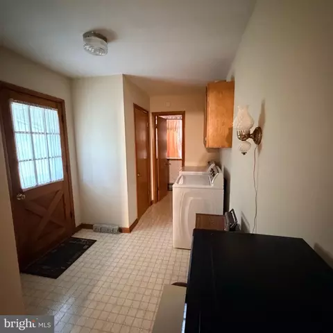 Entry Way - 5555 Bonnie Brook Rd, Cambridge, MD 21613 photo 3 of 3