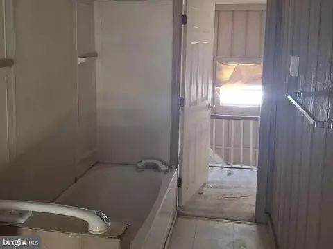 Entry Way - 614 Douglas St, Cambridge, MD 21613 photo 11 of 11