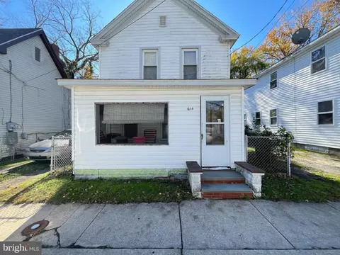 Exterior - 614 Douglas St, Cambridge, MD 21613 photo 2 of 8