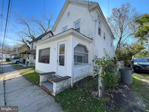 Exterior - 614 Douglas St, Cambridge, MD 21613 photo 3 of 8
