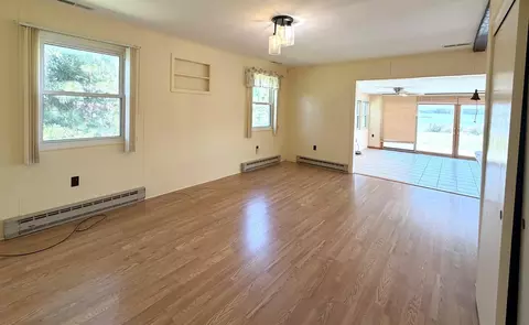Living - 5453 Casson Neck Rd, Cambridge, MD 21613 photo 2 of 2
