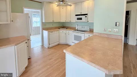 Kitchen - 5453 Casson Neck Rd, Cambridge, MD 21613 photo 1 of 2