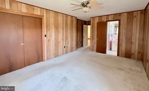 Bedroom - 5453 Casson Neck Rd, Cambridge, MD 21613 photo 2 of 4