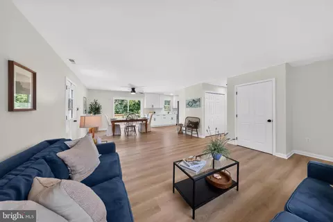 Living - 6910 Quail Run, Hurlock, MD 21643 photo 1 of 1