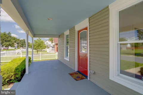 Exterior - 201 Wrights Ave, Hurlock, MD 21643 photo 6 of 9