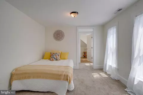 Bedroom - 201 Wrights Ave, Hurlock, MD 21643 photo 2 of 9